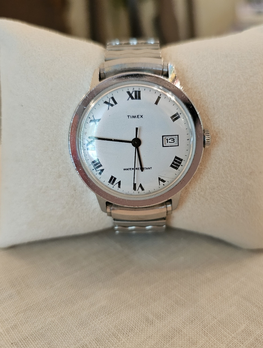 Vintage 70s Timex Marlin Watch Iridescent White Dial Silver Strech Band 34mm